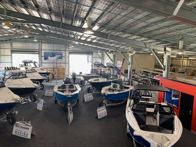 Townsville Marine | store | 943 Ingham Rd, Townsville QLD 4818, Australia | 0747743777 OR +61 7 4774 3777