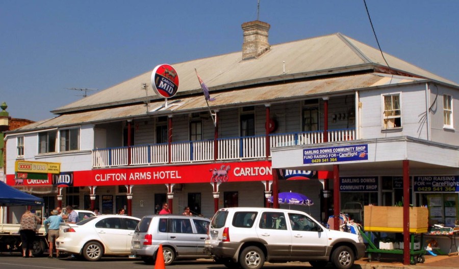 Clifton Arms Hotel | lodging | 63 King St, Clifton QLD 4361, Australia | 0746973154 OR +61 7 4697 3154