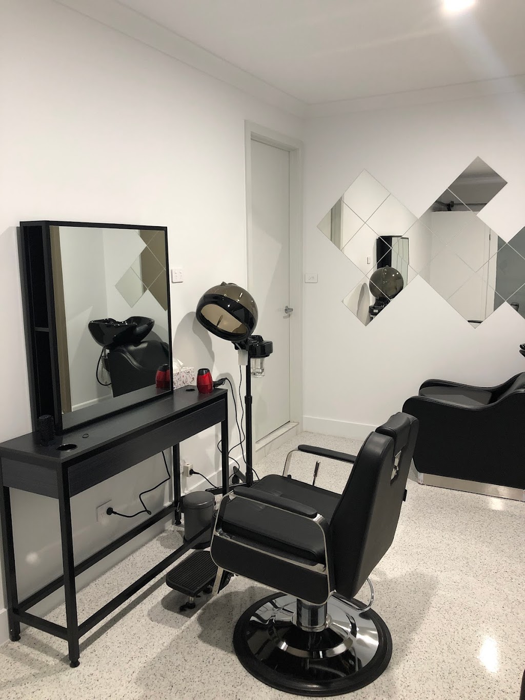 Infinite-Me Beauty Salon | beauty salon | 8 Pennewaard St, Marsden Park NSW 2765, Australia | 0410774500 OR +61 410 774 500