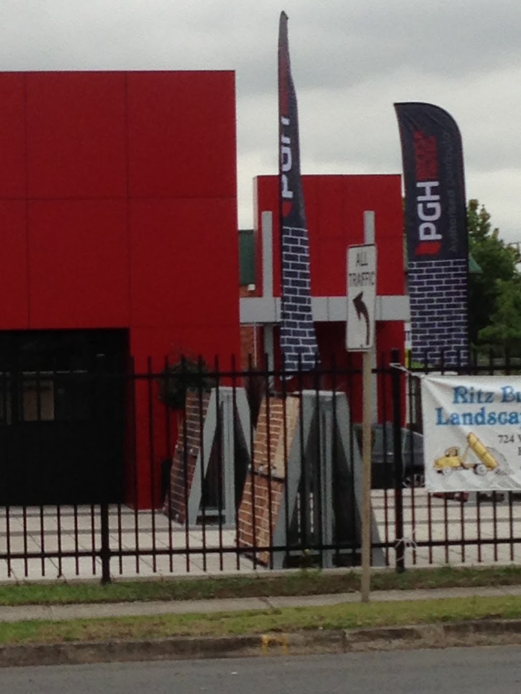 Ritz Building Supplies | 724 Woodville Rd, Fairfield East NSW 2165, Australia | Phone: (02) 9727 3500