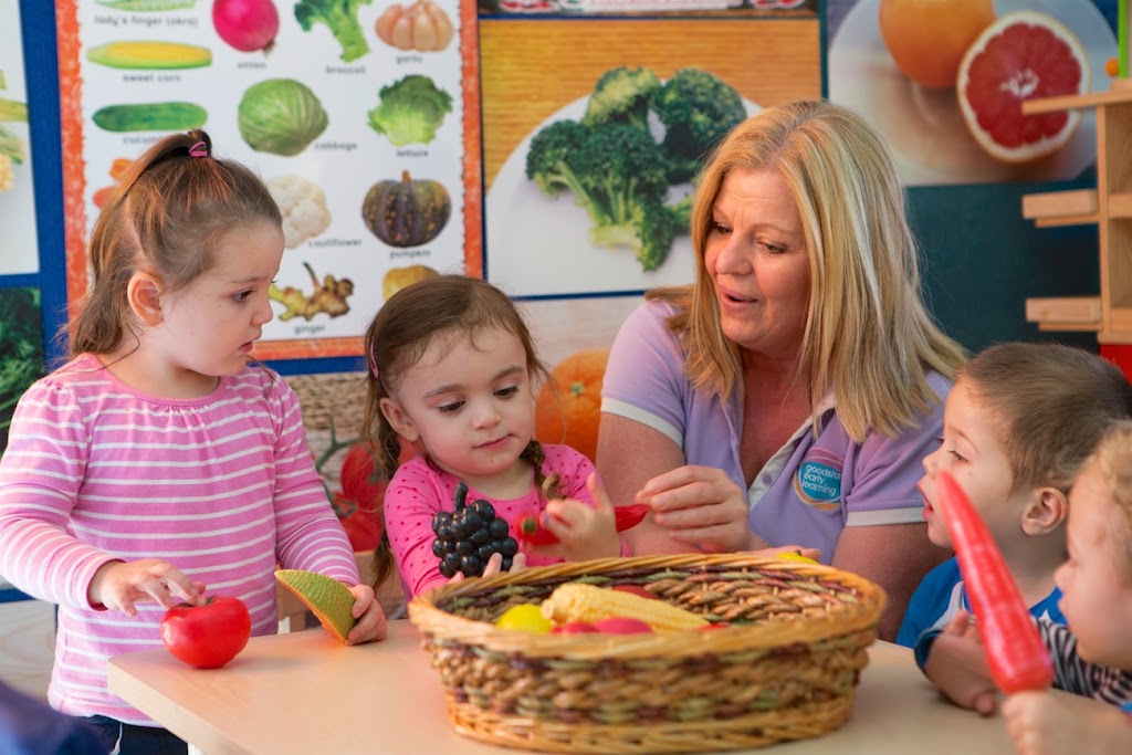 Goodstart Early Learning Pacific Pines | 54 Santa Isobel Blvd, Pacific Pines QLD 4211, Australia | Phone: 1800 222 543