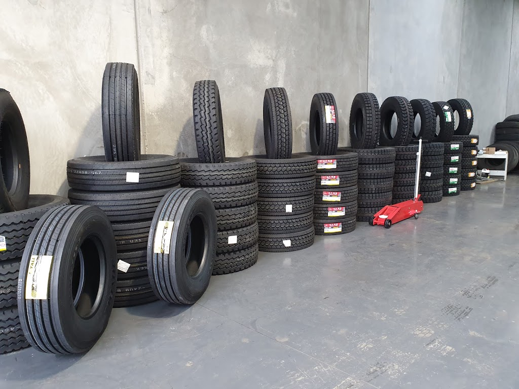 R K Tyres - Truck Tyre Service 24x7 - Mobile Truck Tyre Melbourn | car repair | Integration Court, Truganina VIC 3029, Australia | 0403219182 OR +61 403 219 182