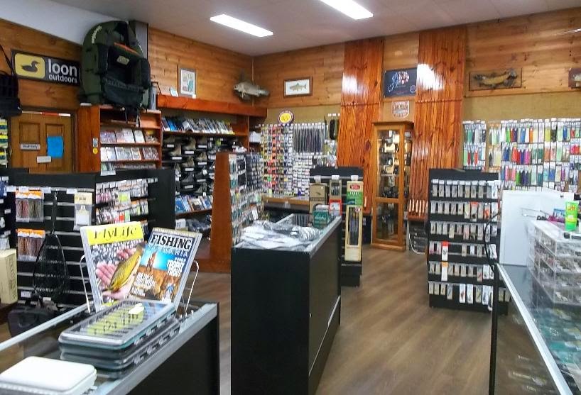 Hook Up Bait & Tackle | store | 4/718 Burwood Hwy, Ferntree Gully VIC 3156, Australia | 0397584332 OR +61 3 9758 4332