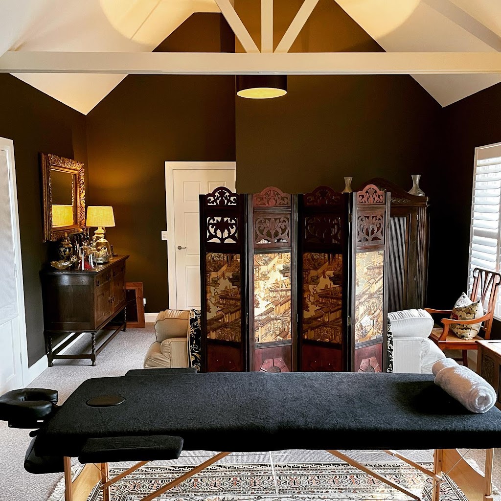 Bundanoon Bijou Massage Studio | lodging | 7 Ebury St, Bundanoon NSW 2578, Australia | 0420692535 OR +61 420 692 535
