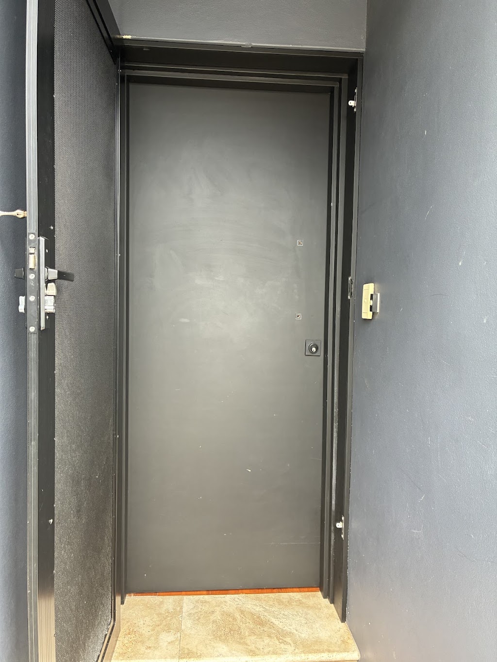 Master Locksmith and Security Solutions | 148 McEvoy St, Alexandria NSW 2015, Australia | Phone: 1300 588 955