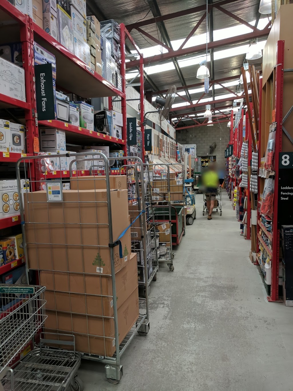 Bunnings Inverell | hardware store | 79-81 Oliver St, Inverell NSW 2360, Australia | 0267209000 OR +61 2 6720 9000