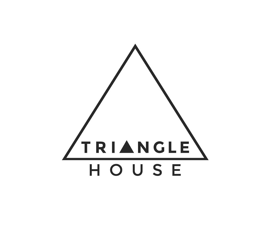 Triangle House |  | 97 Winland Dr, Deebing Heights QLD 4306, Australia | 0466445080 OR +61 466 445 080