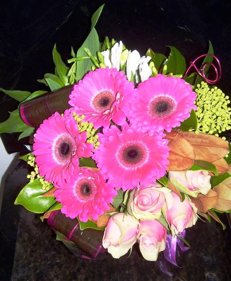 In Gardens and Flowers | florist | Helena Valley WA 6056, Australia | 0400185243 OR +61 400 185 243