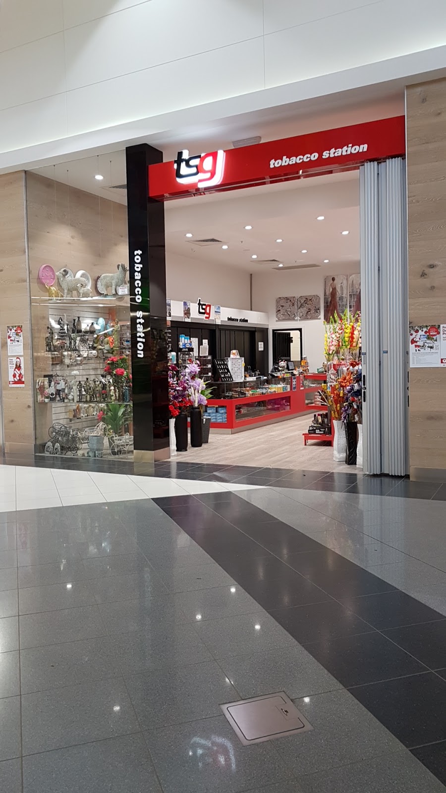 Selandra Rise Shopping Centre | shopping mall | SHOP 11/2 Selandra Blvd, Clyde North VIC 3978, Australia