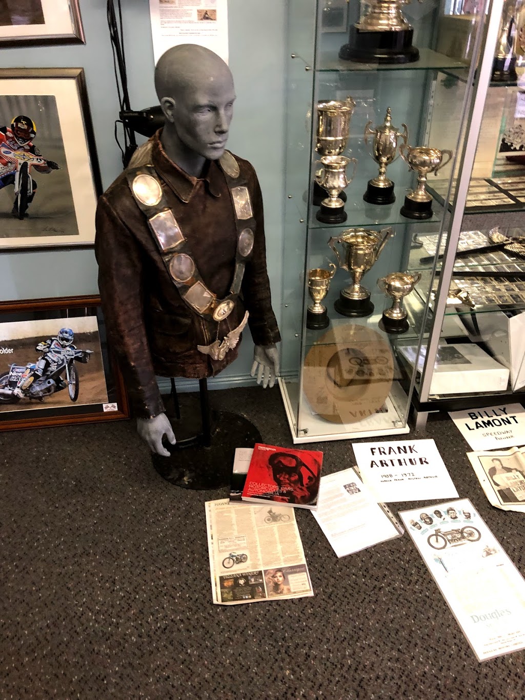 Ashs Speedway Museum | museum | 2/10 Bradwardine Rd, Robin Hill NSW 2795, Australia | 0414240164 OR +61 414 240 164