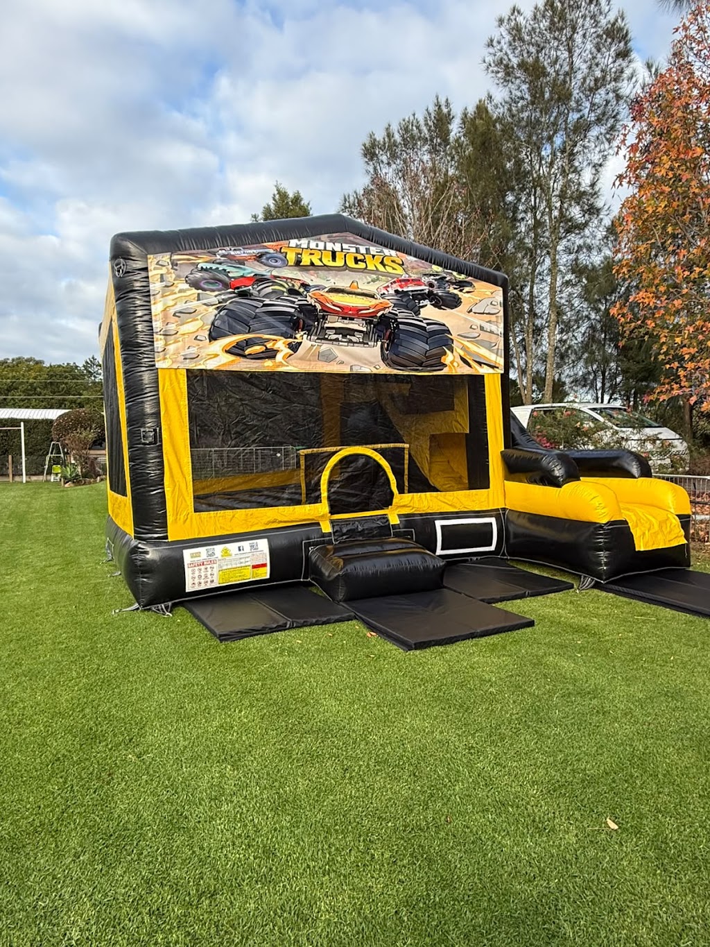 CK Jumping Castles Pty Ltd | Lancaster St, Gregory Hills NSW 2557, Australia | Phone: 0413 684 777