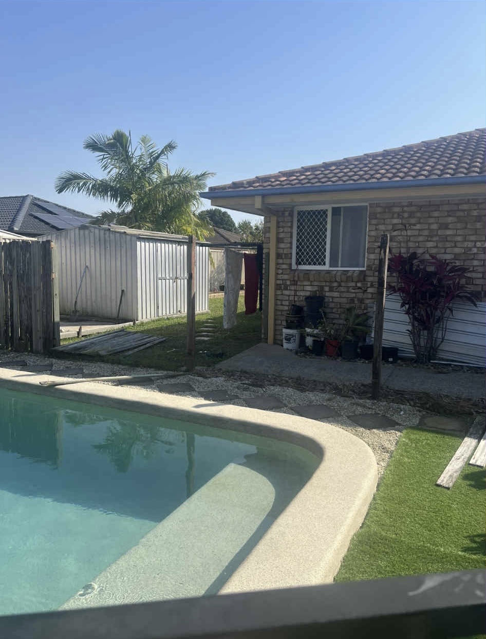 Lyons Fencing & Services | 36 Grasslands Cres, Reedy Creek QLD 4227, Australia | Phone: 0424 126 358