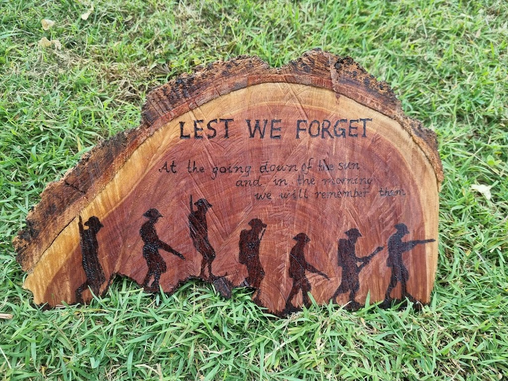 Four Bees in a Pod | Gatton QLD 4343, Australia | Phone: 0481 385 055