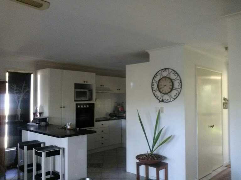 Seaside Getaway Guesthouse | lodging | 66 Crescent Dr, Russell Island QLD 4184, Australia