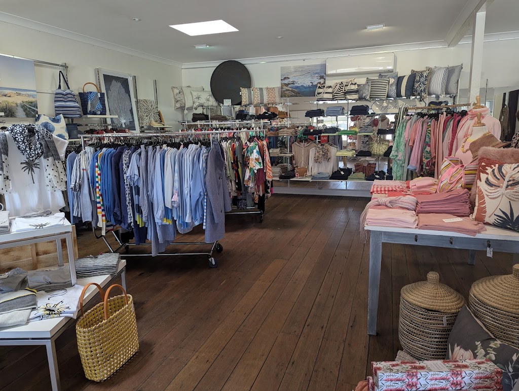 Mermaids of Bermagui | 3 Wallaga Lake Rd, Bermagui NSW 2546, Australia | Phone: 0401 558 358