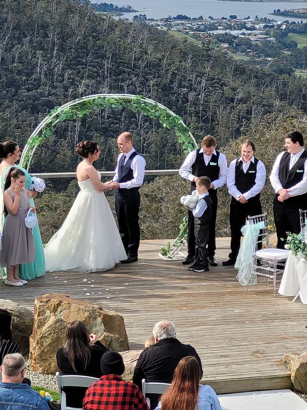 Diane Burrows Marriage Celebrant | 125 Collinsvale Rd, Berriedale TAS 7011, Australia | Phone: 0417 575 113