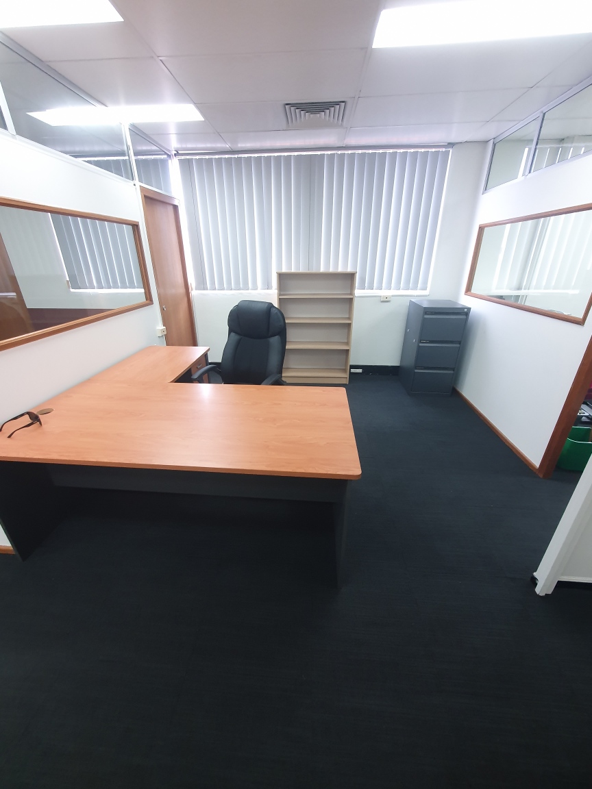 Ynot Movers | Shed 100/2 Magpie St, McDougalls Hill NSW 2330, Australia | Phone: 0422 673 176