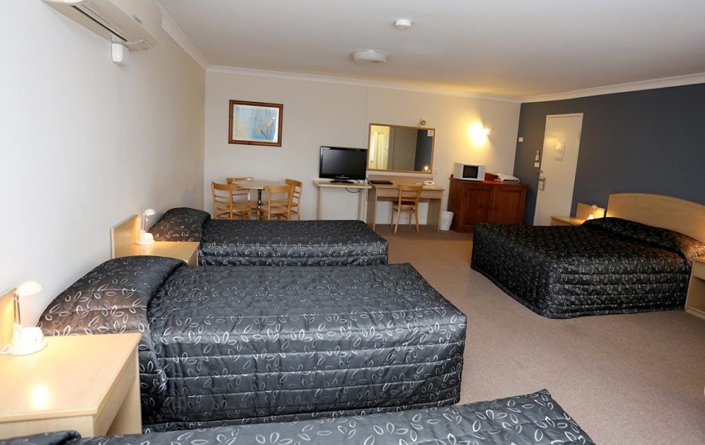 Elizabeth Motor Inn | lodging | 165 Brunker Rd, Adamstown NSW 2289, Australia | 0249527111 OR +61 2 4952 7111