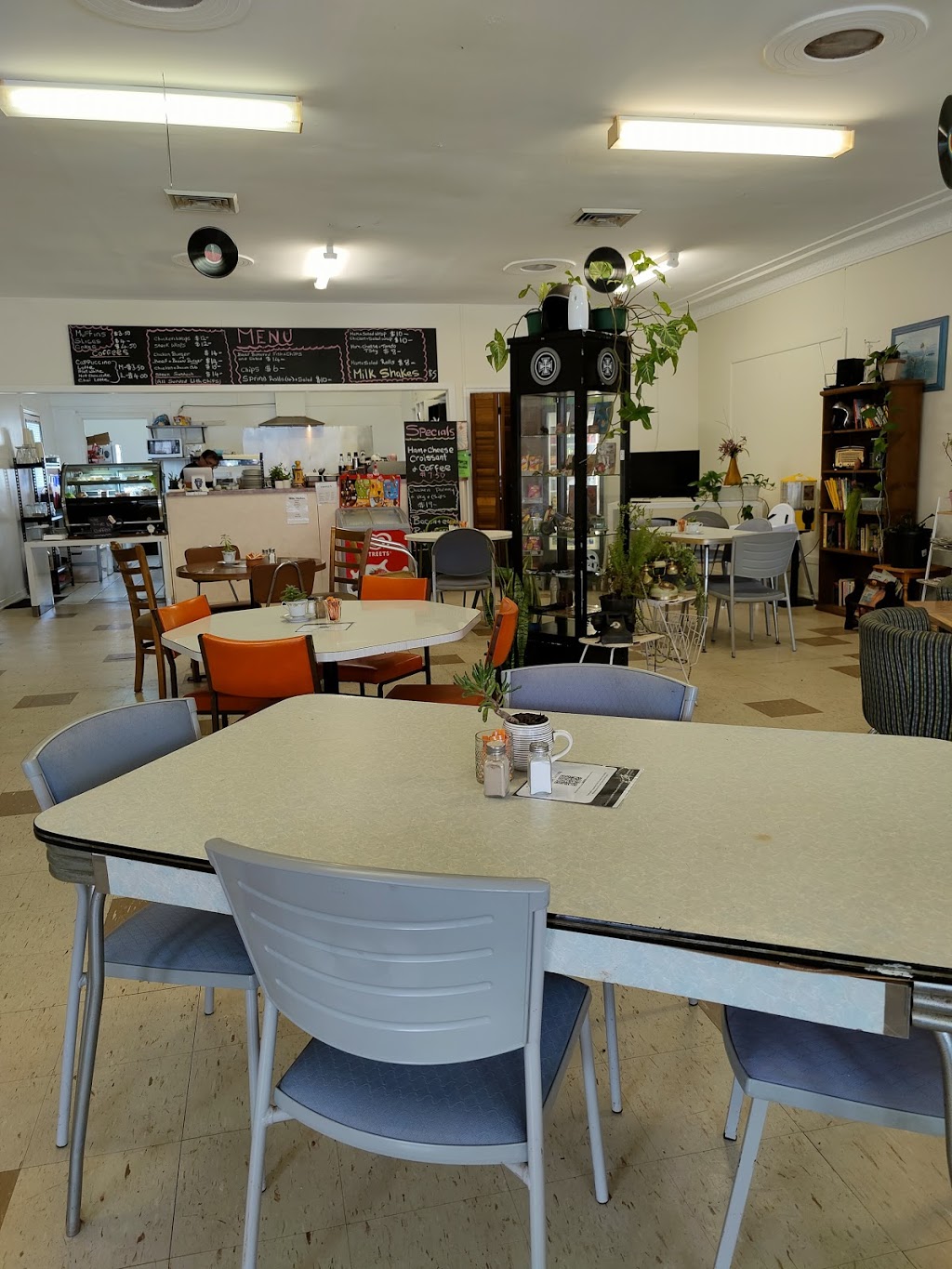 The The Garden Cafe (Gym & Fitness) | 44 High St, Jandowae QLD 4410, Australia | Phone: 0422 134 339