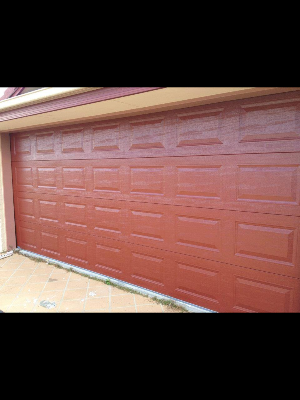 GT GARAGE MOTORS - Garage Door Repairs Brisbane | 23 Pentas Pl, Drewvale QLD 4116, Australia | Phone: 0412 791 265
