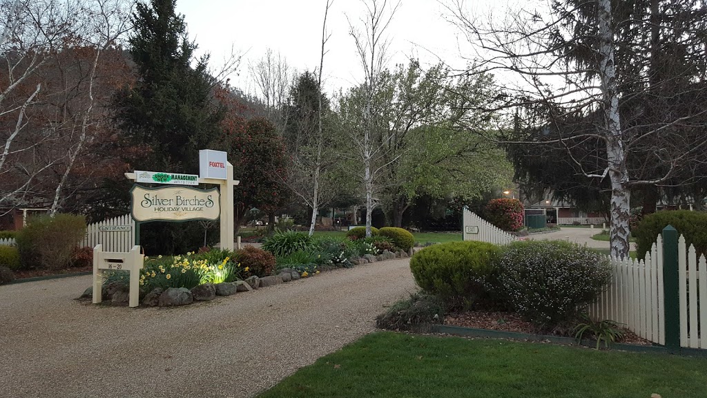 High Country Motor Inn | 13-17 Great Alpine Rd, Bright VIC 3741, Australia | Phone: (03) 5755 1244