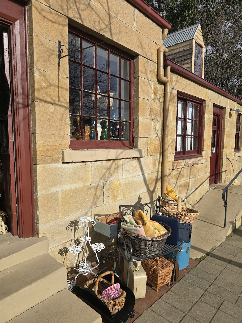 Vintage on Bridge | Bridge St, Richmond TAS 7025, Australia | Phone: 0406 724 107
