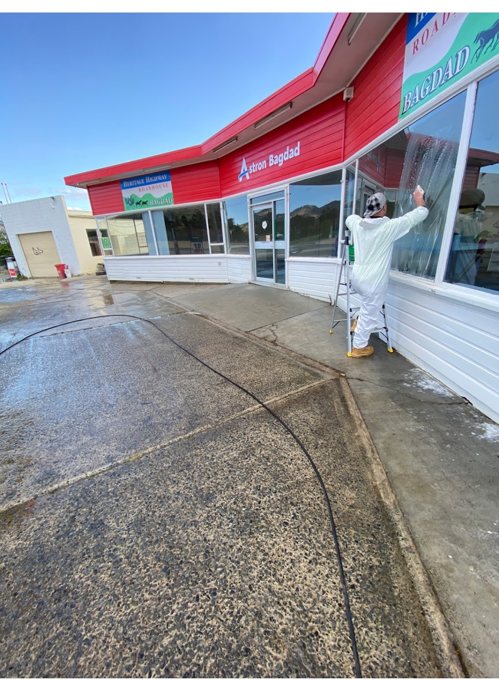 Shaggy Office cleaning and Commercial Cleaning Hobart | laundry | 45 Tasma St, North Hobart TAS 7018, Australia | 1800001126 OR +61 1800 001 126