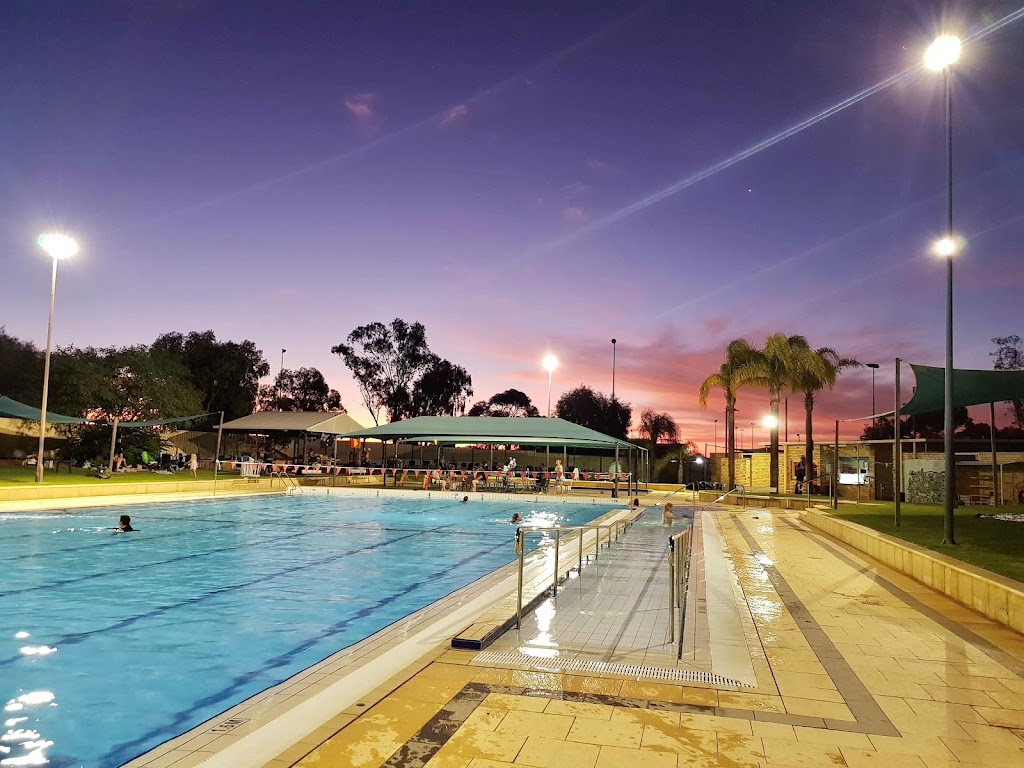 Mukinbudin Aquatic Centre |  | 17 Cruickshank Rd, Mukinbudin WA 6479, Australia | 0890471071 OR +61 8 9047 1071