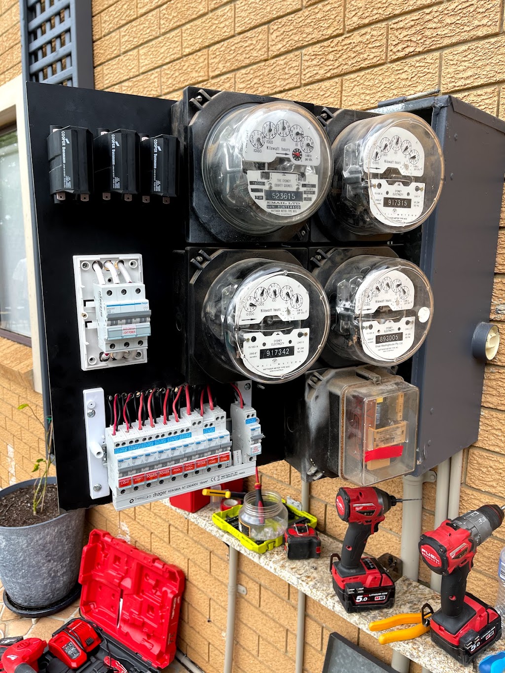 Shirelec Services | Unit 8/24 Arnold Pl, Menai NSW 2234, Australia | Phone: 0423 358 848