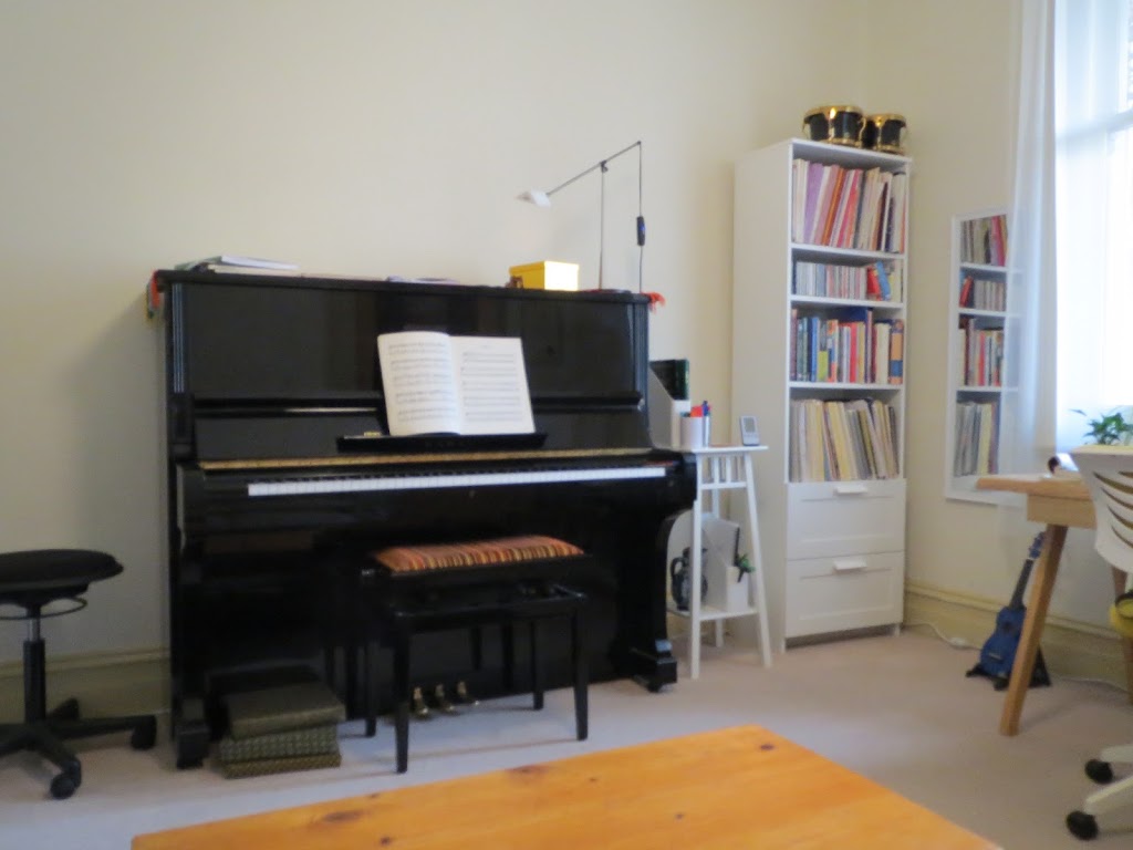 Piano and Ukulele Lessons | 38 Story St, Parkville VIC 3052, Australia | Phone: 0431 950 681