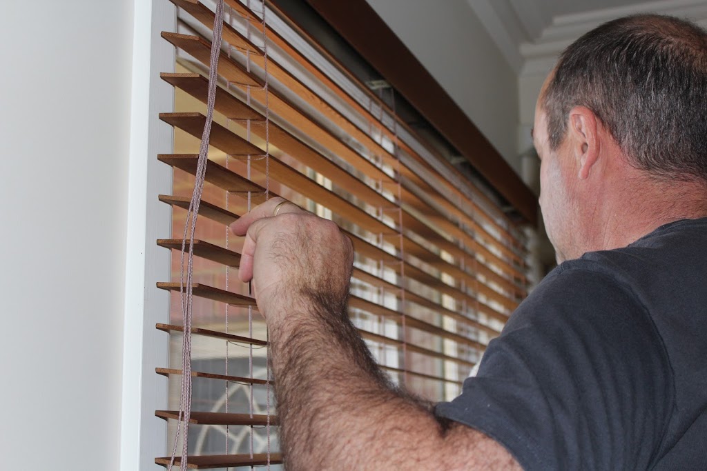 Denfield Blind and Curtain Cleaning & Denfield Cleaning Services |  | 22 Michelle Dr, Maiden Gully VIC 3551, Australia | 0439132021 OR +61 439 132 021