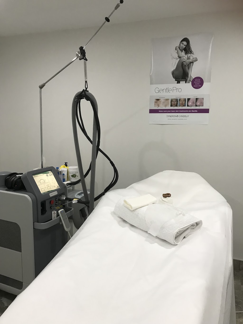 Dhawhaa Skin Laser Beauty Clinic-Hair Reduction, Oxygen Facial,  | 3 Tallowood Cres, Bossley Park NSW 2176, Australia | Phone: 0431 443 345