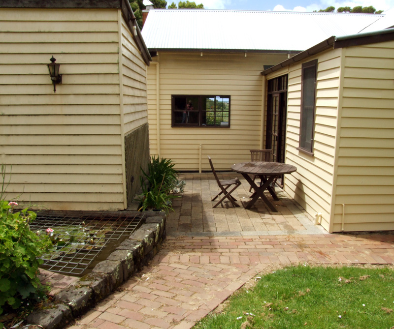 Burrum River Retreat Apollo Bay Accommodation | 310 Barham River Rd, Apollo Bay VIC 3233, Australia | Phone: 0428 315 060