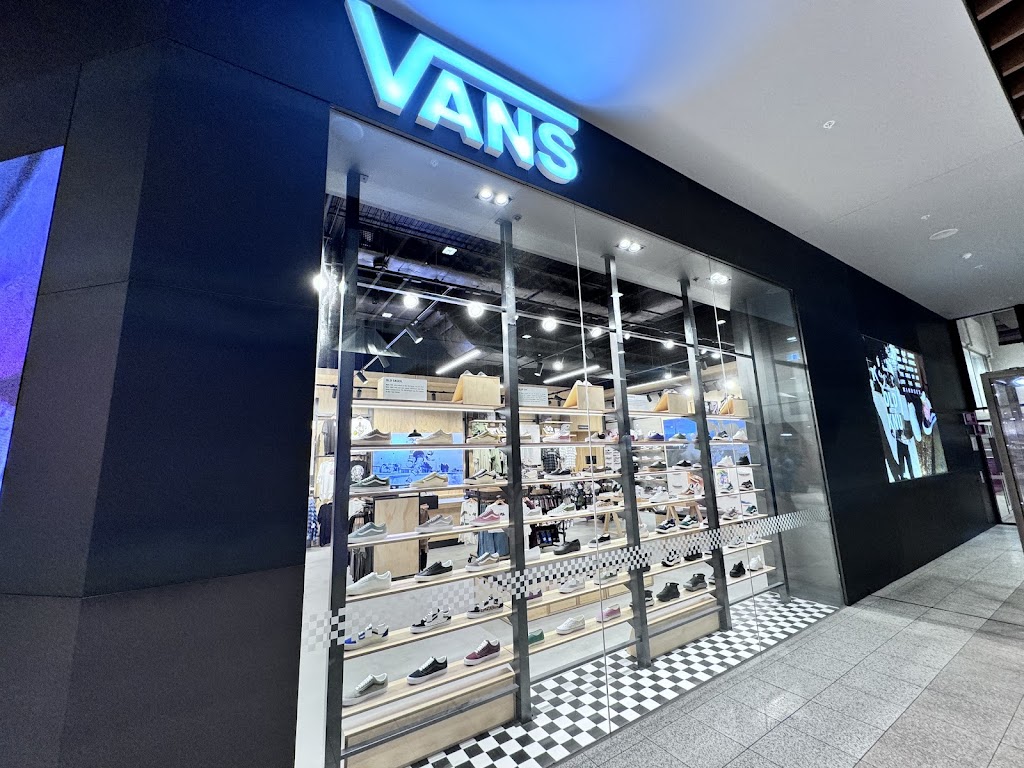 Vans Green Hills | Stockland Green Hills, Shop 1053/1 Molly Morgan Dr, East Maitland NSW 2323, Australia | Phone: (02) 4072 3997