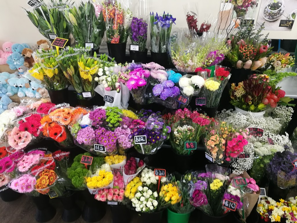 Olivieri’s Florist | florist | 170 Pacific Hwy, Doyalson North NSW 2262, Australia | 0243588331 OR +61 2 4358 8331