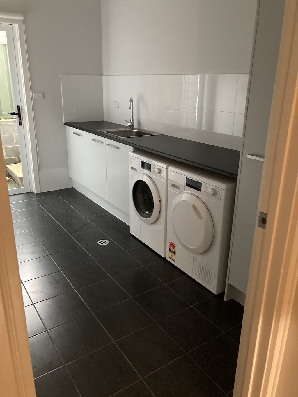 AQ Resurfacing - Kitchen Resurfacing & Bathroom Resurfacing | Appin NSW 2560, Australia | Phone: 0410 822 424