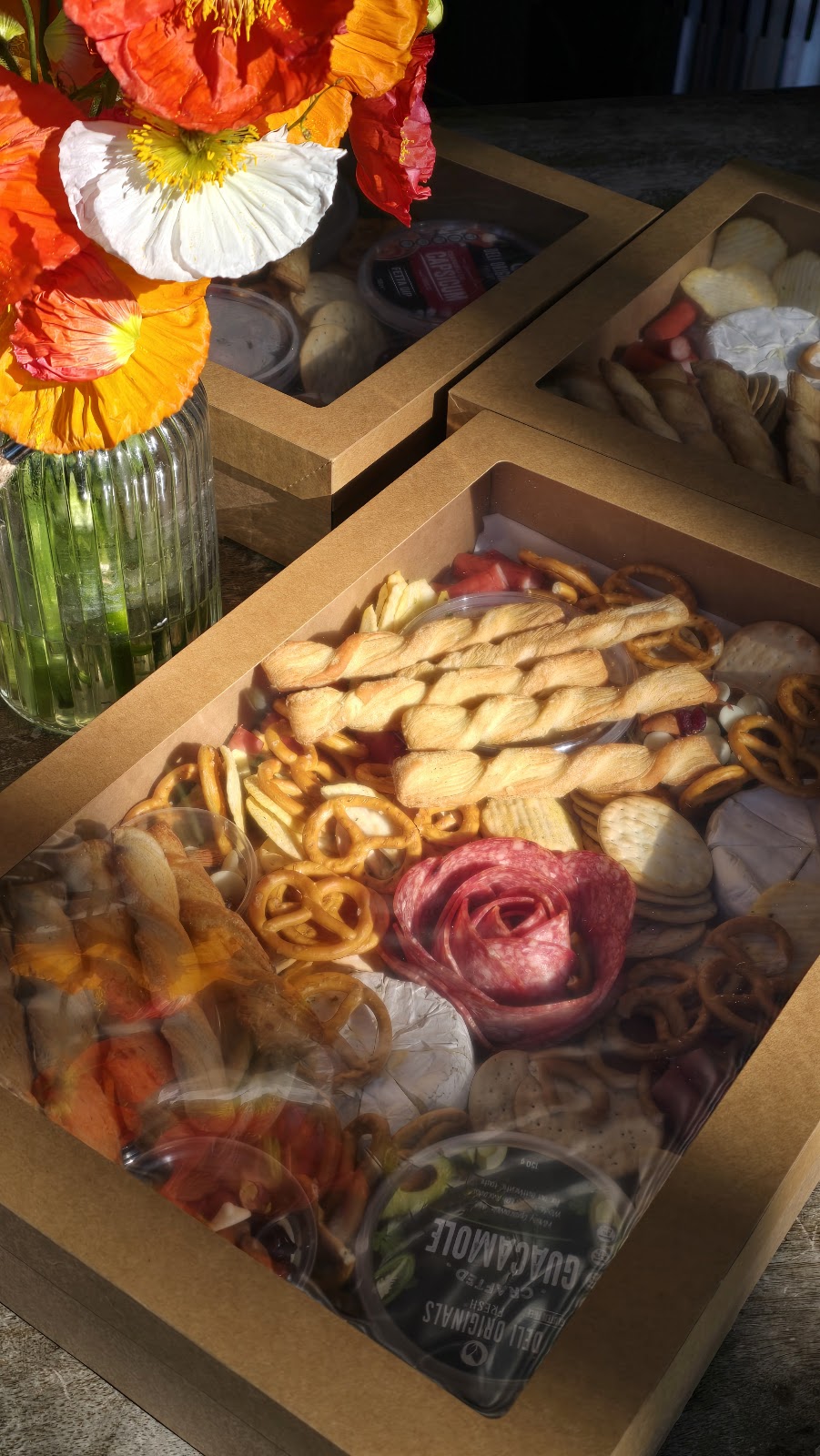 Leafy Latte | 3070 Remembrance Driveway, Bargo NSW 2574, Australia | Phone: (02) 4684 2000