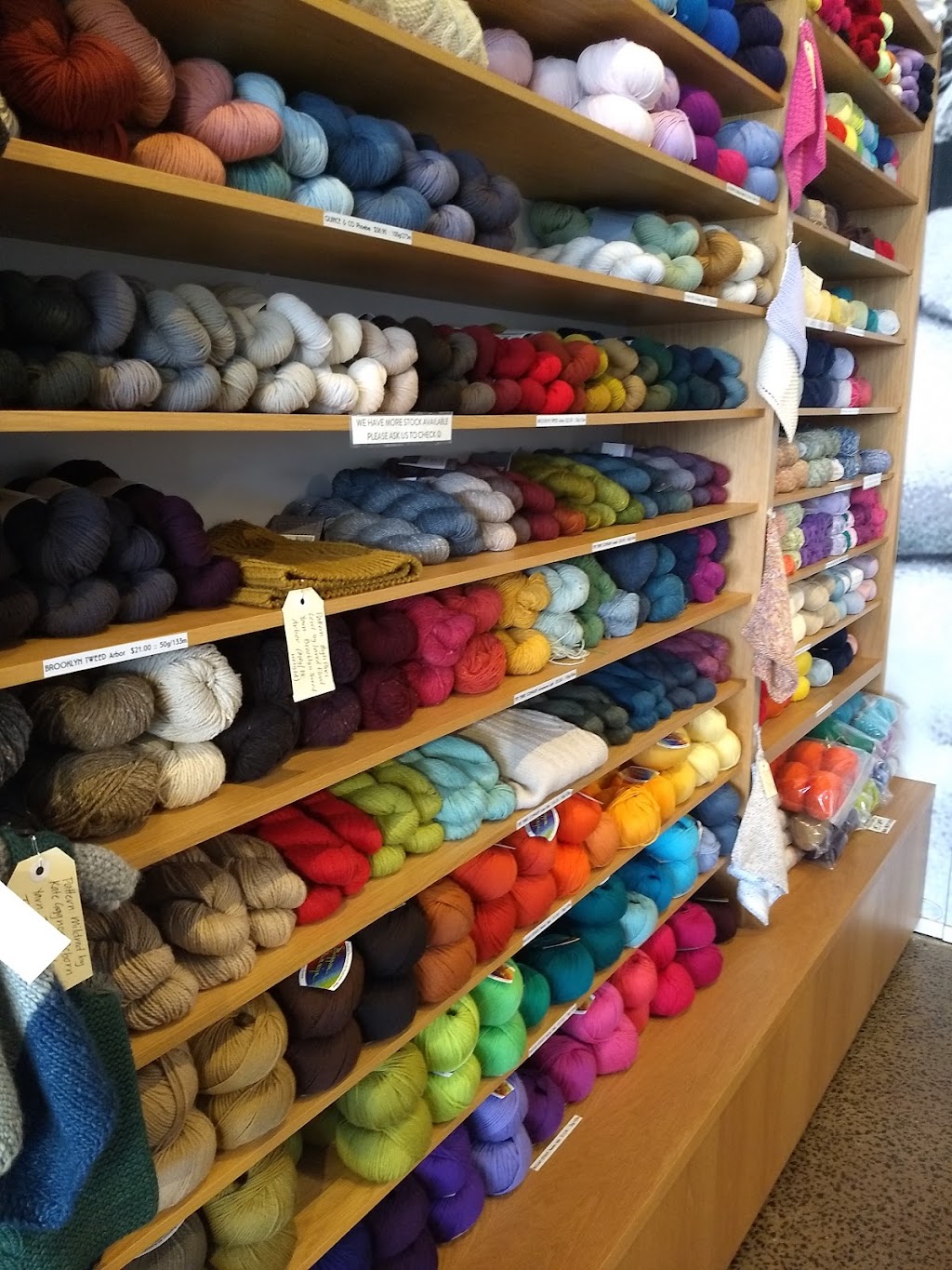 Yarn + Cø | 8 Alvina Cres, Surf Beach VIC 3922, Australia | Phone: (03) 5900 2922