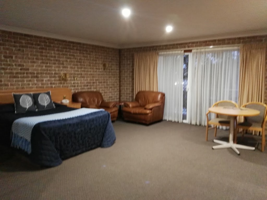 The Hermitage Campbelltown | lodging | 5 Grange Rd, Leumeah NSW 2560, Australia | 0246281144 OR +61 2 4628 1144
