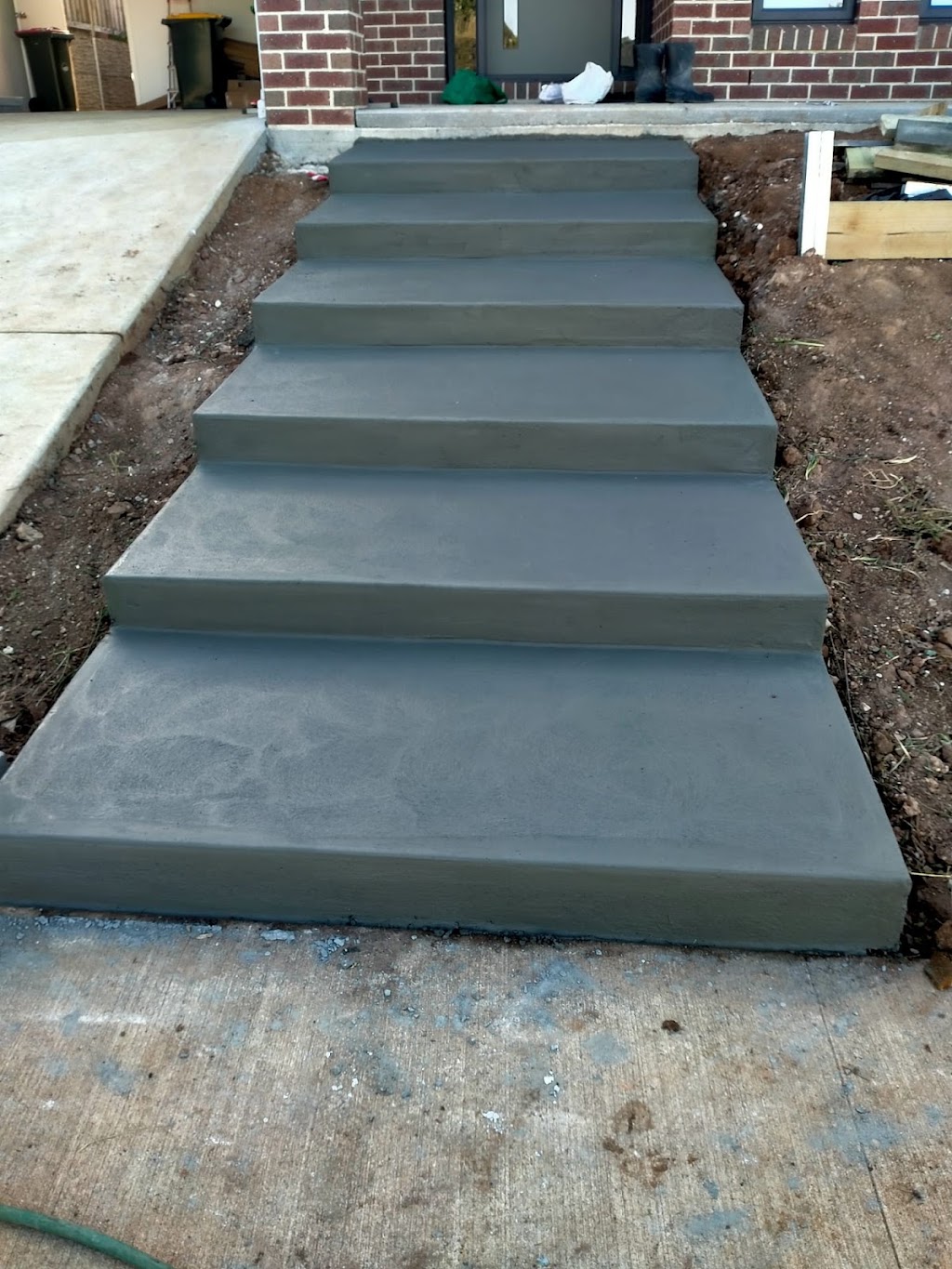 MH Concreting Services | Treesbank Ave, Springvale VIC 3171, Australia | Phone: 0457 666 699