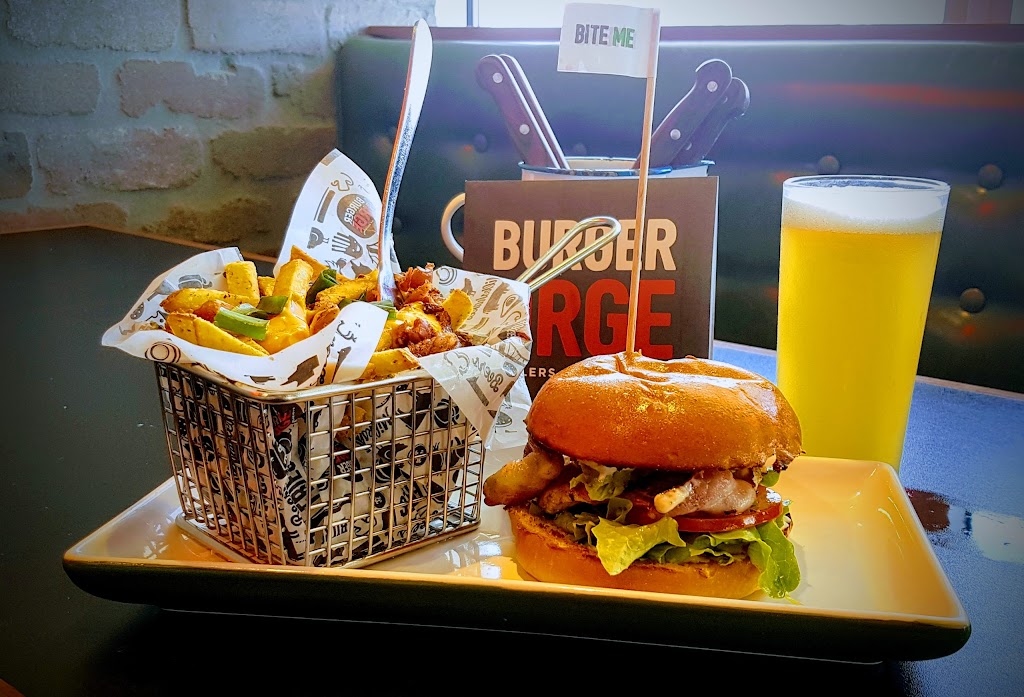 Burger Urge (Port Macquarie) | T12B, Marina Shopping Centre, 23/41 Park St, Port Macquarie NSW 2444, Australia | Phone: (02) 6583 3261
