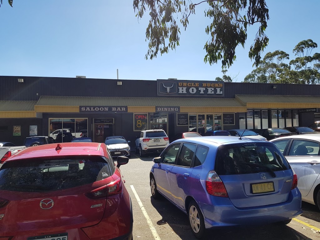 Uncle Bucks Hotel | parking | 4/13 Mount St, Mount Druitt NSW 2770, Australia | 0298322445 OR +61 2 9832 2445