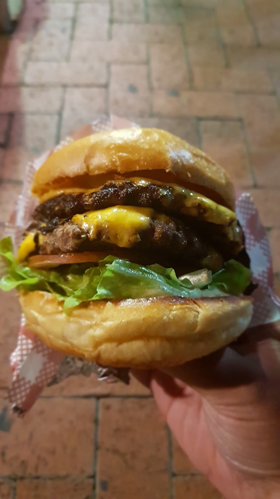 Cali Burgers | 20 Main St, Carnes Hill NSW 2171, Australia | Phone: 0426 800 762