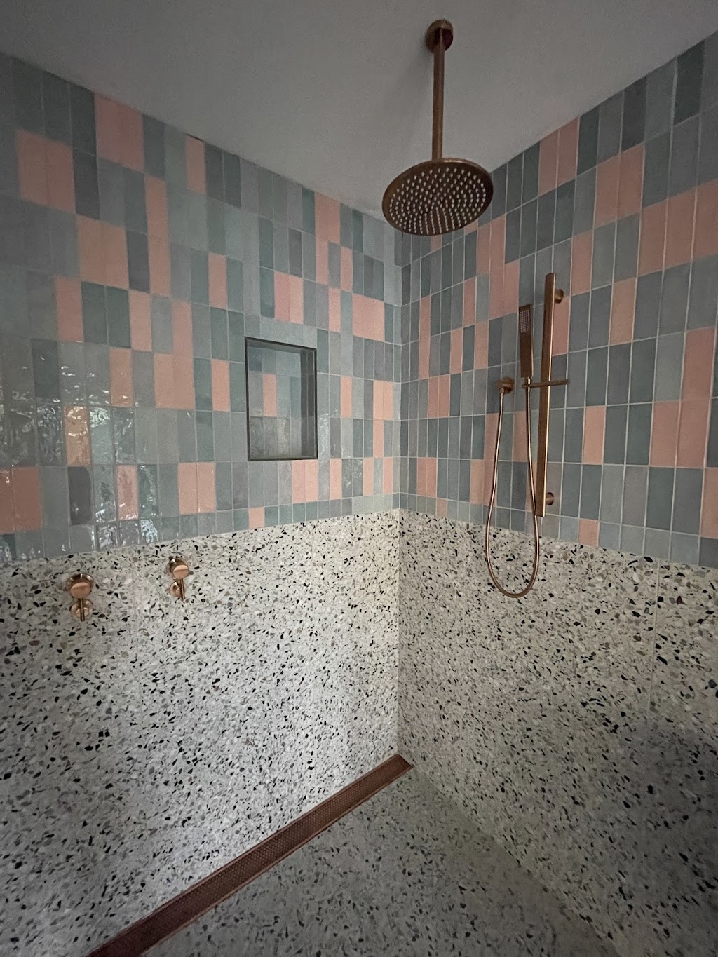 Perfect Tiling Service | Unit 2/40 Orleans Rd, Avondale Heights VIC 3034, Australia | Phone: 0420 272 063