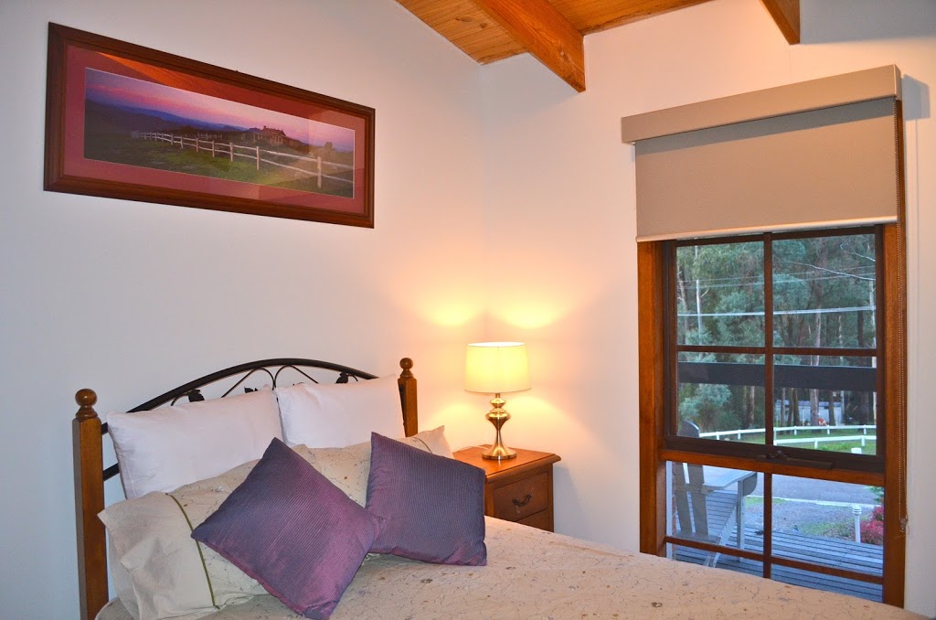 Two Mountains Lodge | 1 Christensen St, Sawmill Settlement VIC 3723, Australia | Phone: 0409 705 637