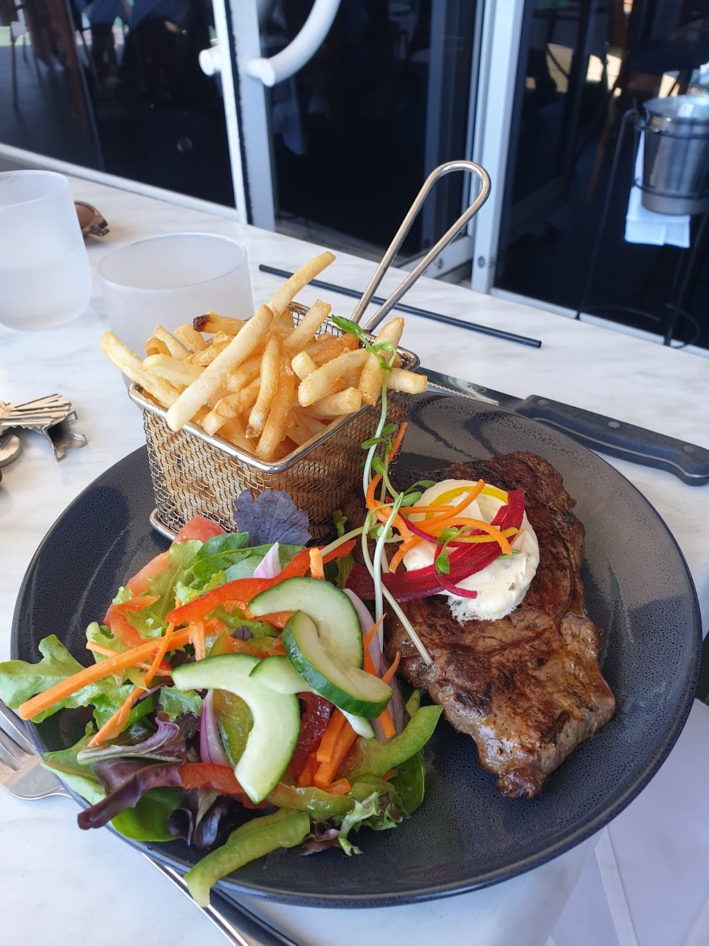 Redmanna Waterfront Restaurant | 5/9 Mandurah Terrace, Mandurah WA 6210, Australia | Phone: (08) 9581 1248