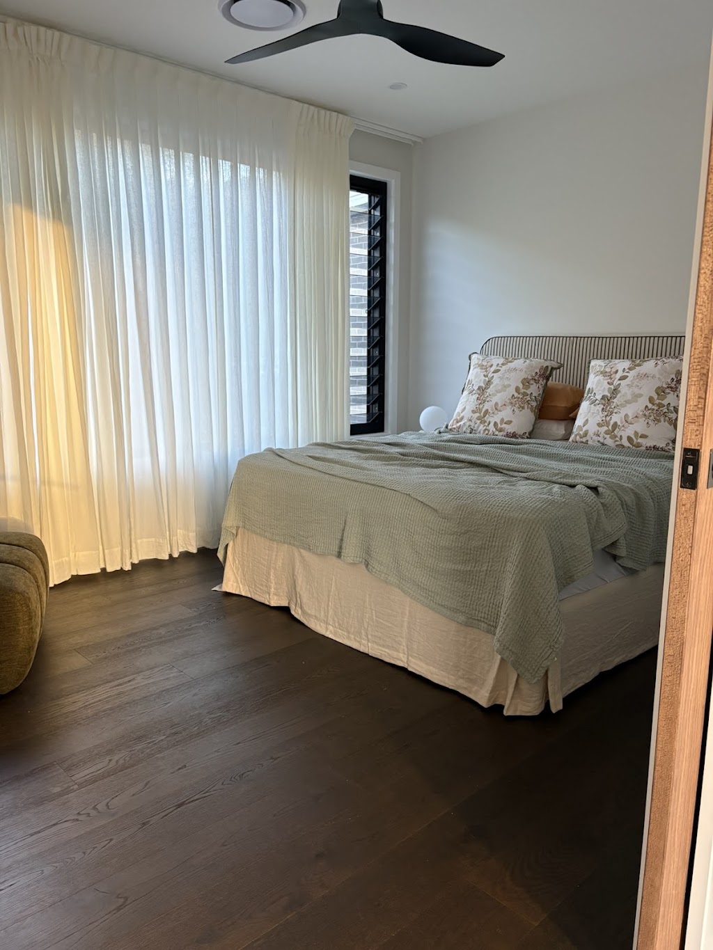 Silk & Oak | 2979 Kerry Rd, Darlington QLD 4285, Australia | Phone: 0419 688 529