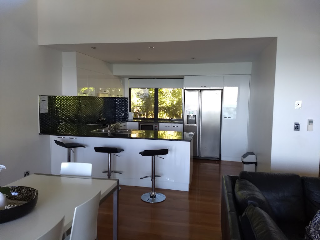 Pinnacle Apartments | lodging | 1 Banksia Ct, Hamilton Island QLD 4803, Australia | 1800135539 OR +61 1800 135 539