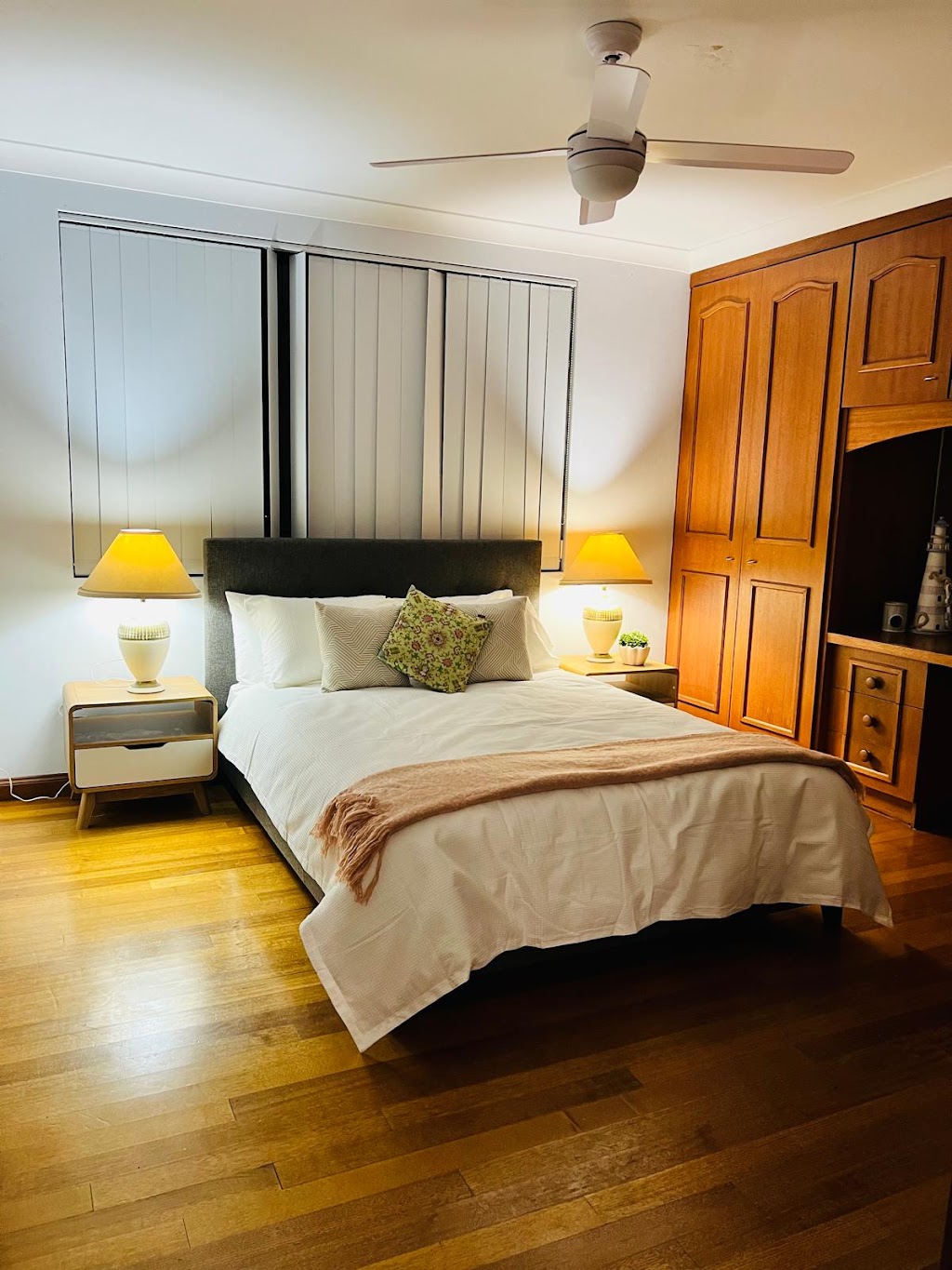 Bennetts Bliss - Oceanfront House | 44 Bennetts Head Rd, Forster NSW 2428, Australia | Phone: 0469 905 214