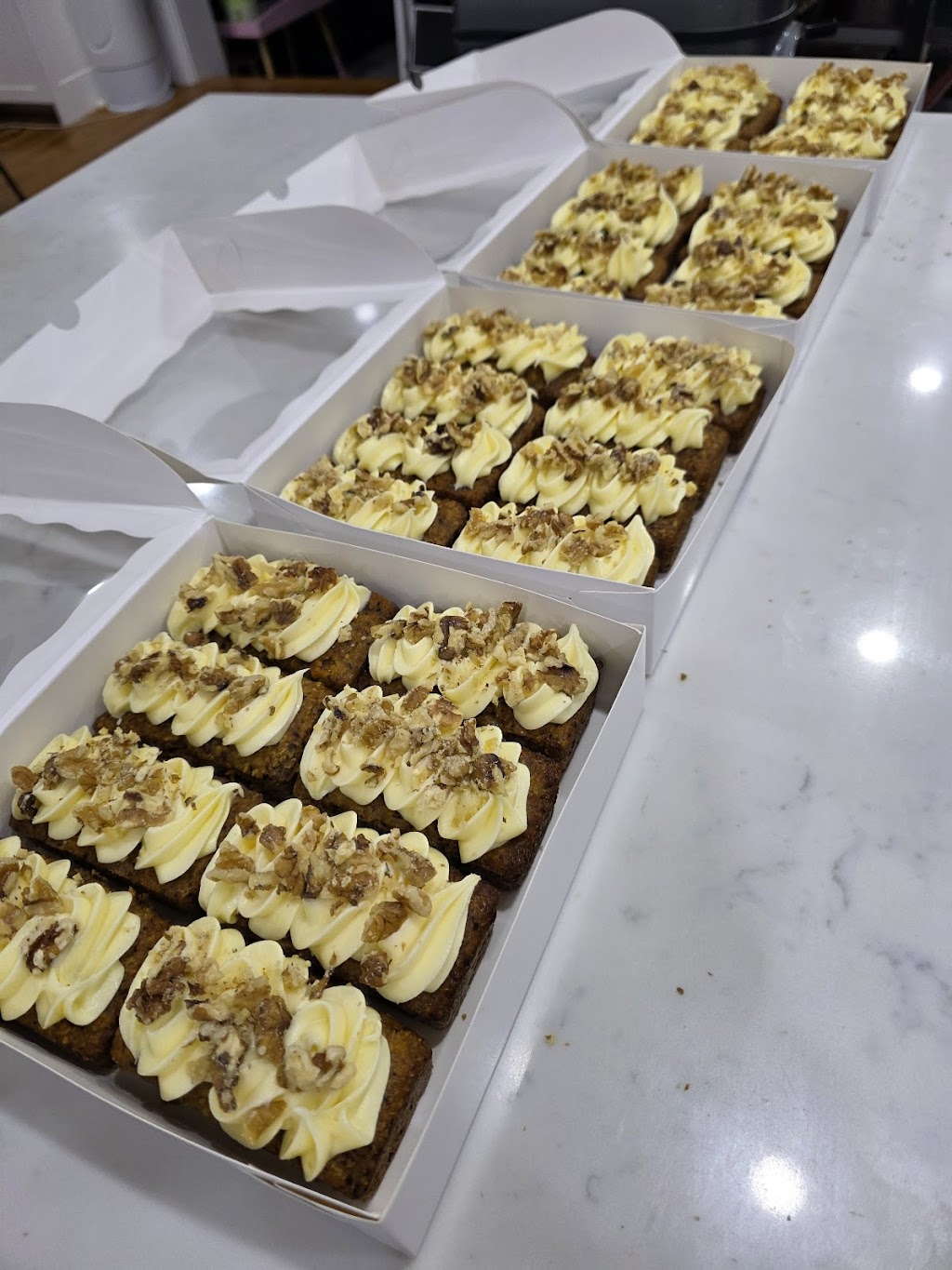 Cakerellas Roadside Bakery | 4810 Old Northern Rd, Maroota NSW 2756, Australia | Phone: 0404 094 785